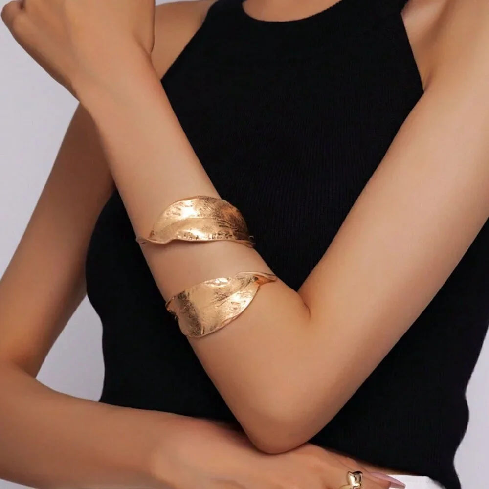Gold-Colored Preppy Women's High-End Metal Open Bangle Bracelet
